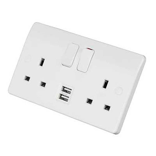 MK K2744WHI Logic Plus 13A 2 Gang Switched Socket with Twin USB Outlets White